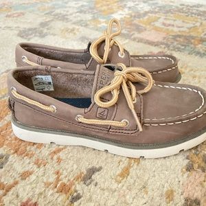 Sperry boat shoes